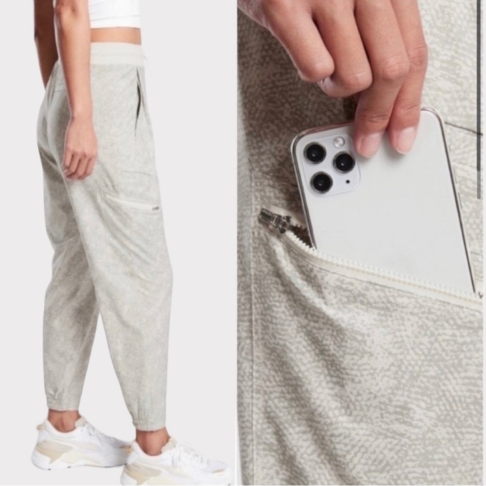 Athleta Venture Printed Jogger Pants Viper Gray Size 4